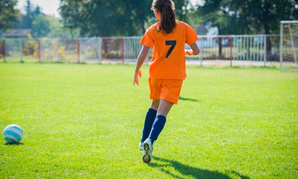 Relación con lesión deportiva en jóvenes