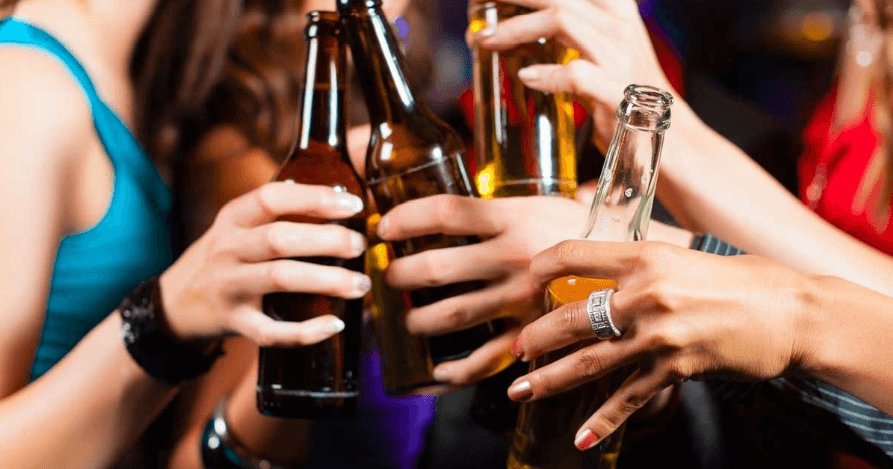 ¿Qué son las calorías vacías y dónde se encuentran? 5 Consumo de bebidas alcohólicas