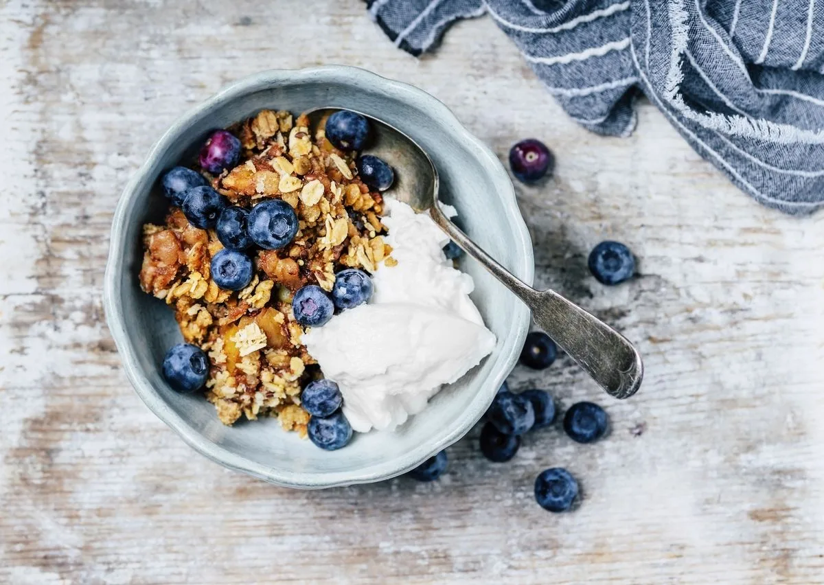 ¿Cómo romper el ayuno intermitente? Consejos prácticos 7 beneficios granola womenshealthes 1637152010 jpg