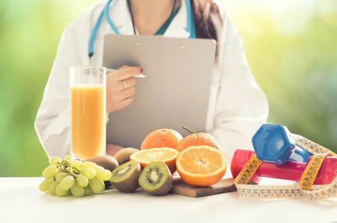 Dietista y un nutricionista