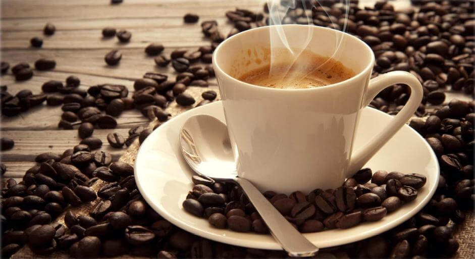 Toma café con cierta frecuencia