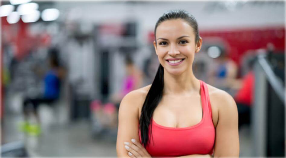 ¿Cómo ser mejor entrenador personal? 5 Presencia y liderazgo entrenadora