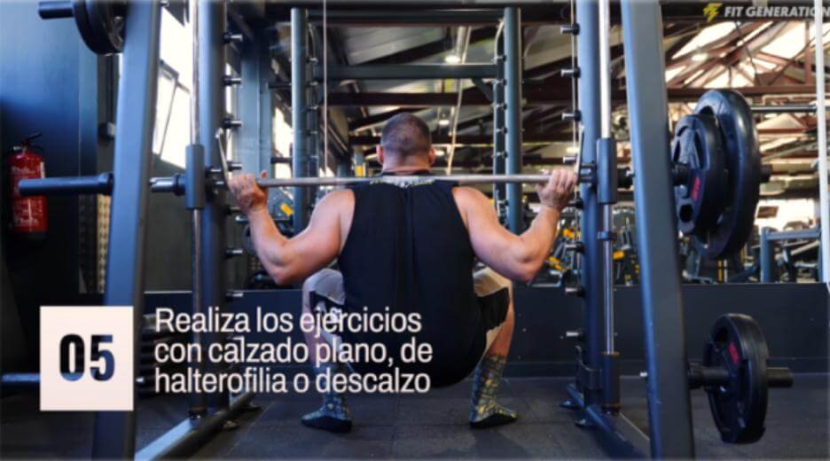 Cómo desarrollar cuádriceps fuertes y estéticos (basado en ciencia) 29 Ejercicios con calzado plano