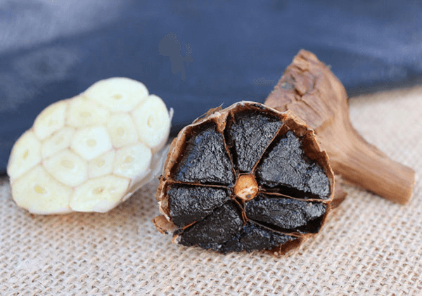 Ajo negro: qué es y qué beneficios tiene 13 Comparación ajo negro con blanco