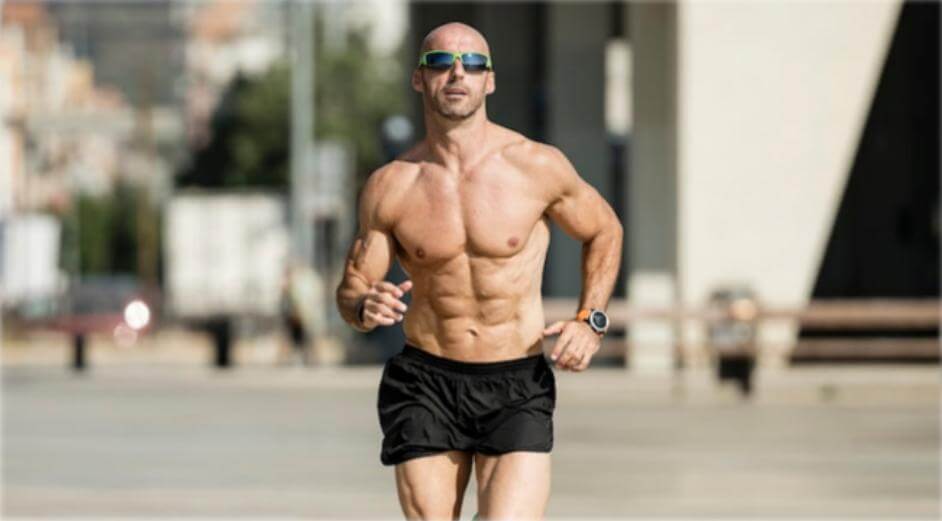 Atleta entrenamiento híbrido