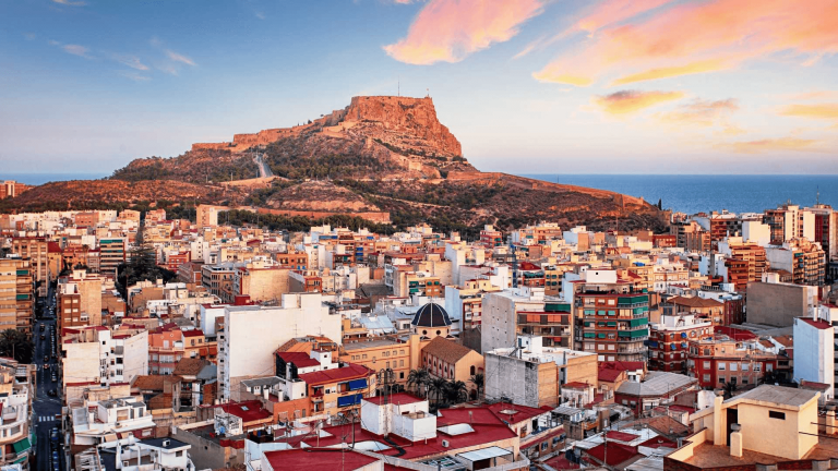 Estudiar CAFYD en Alicante