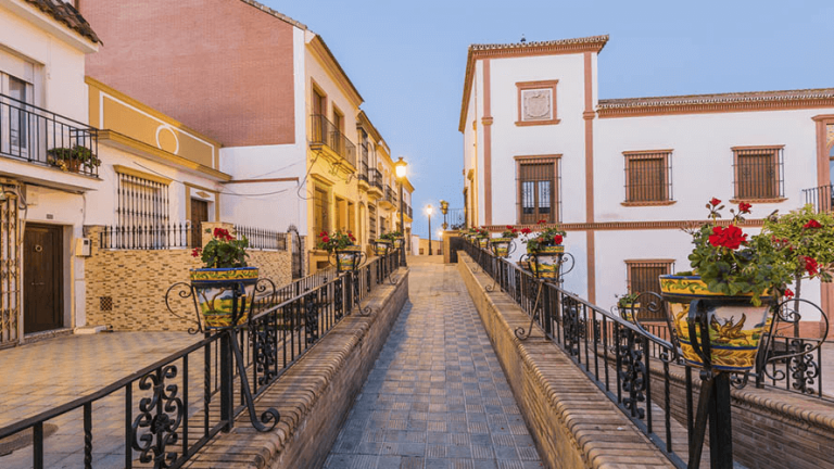 Estudiar CAFYD en Huelva