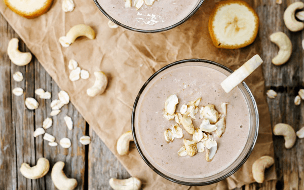 Bebida de coco y crema de anacardo