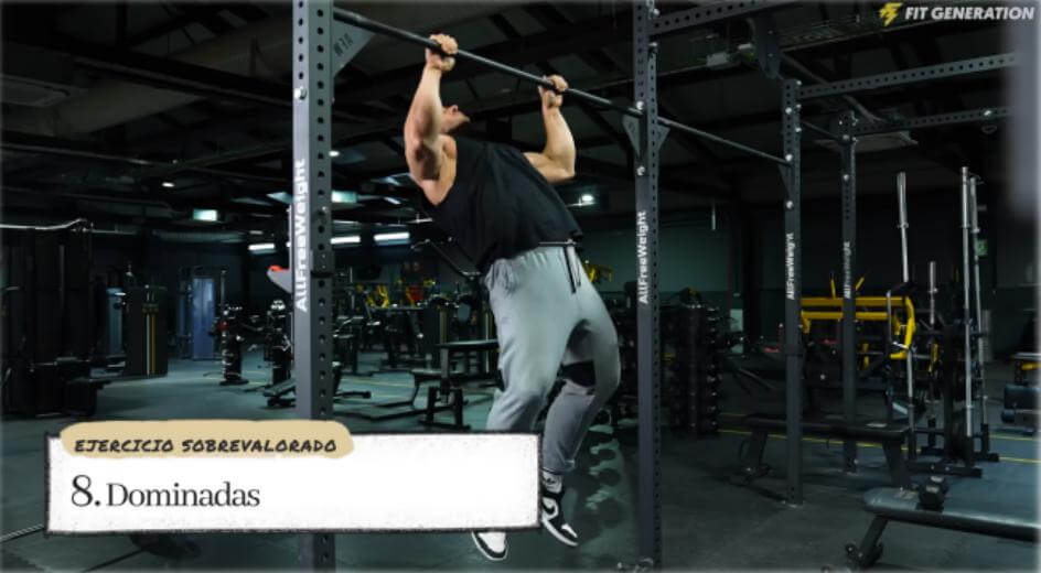 Ejercicio sobrevalorado dominadas