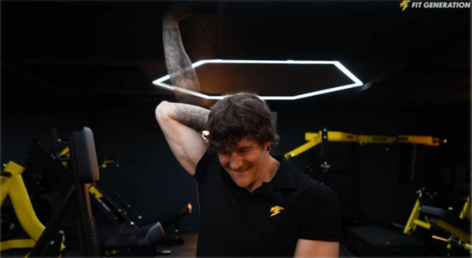 Ejercicio flexionar el hombro