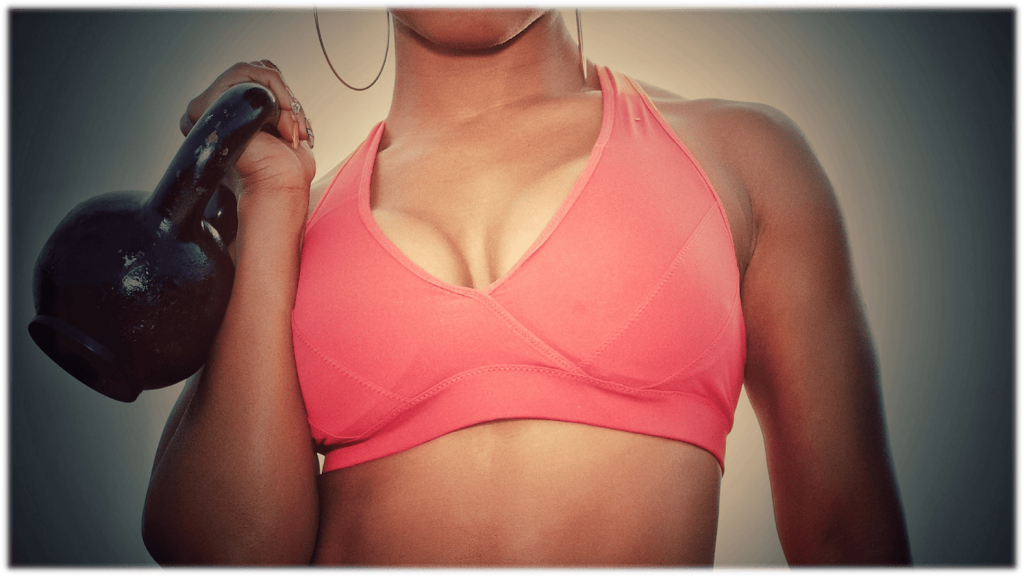 ¿Entrenar pecho disminuye los senos? 1 Entrenar pecho disminuye los senos