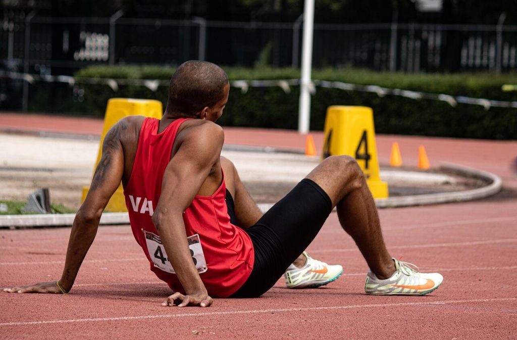 Cafeína y rendimiento deportivo: guía completa para sacarle el máximo provecho 10 Beneficios cognitivos ventaja mental corredores